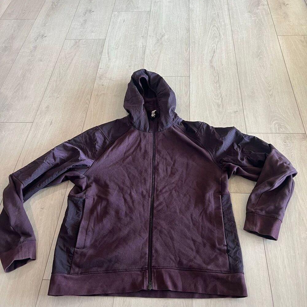 Lululemon men’s jacket size XL